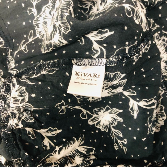 KIVARI Navy & White Floral Playsuit Romper XS Front Tie, Elastic Waist, Pockets - Picture 11 of 12